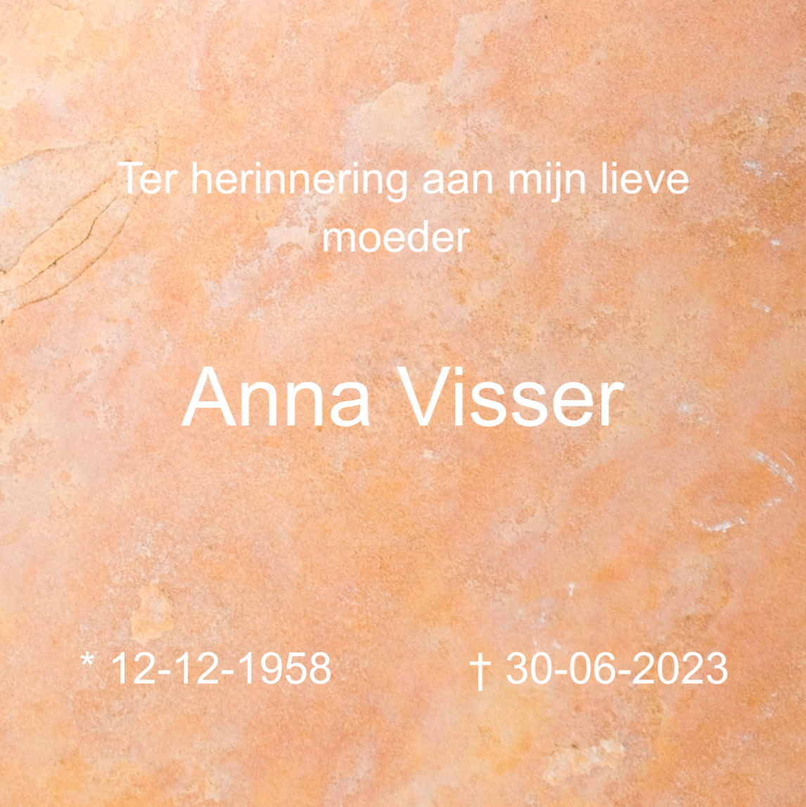 Algemene tijdelijke grafbedekking 50x50 cm in zandsteen look, warm ontwerp, naam Anna Visser, 12-12-1958 – 30-06-2023.